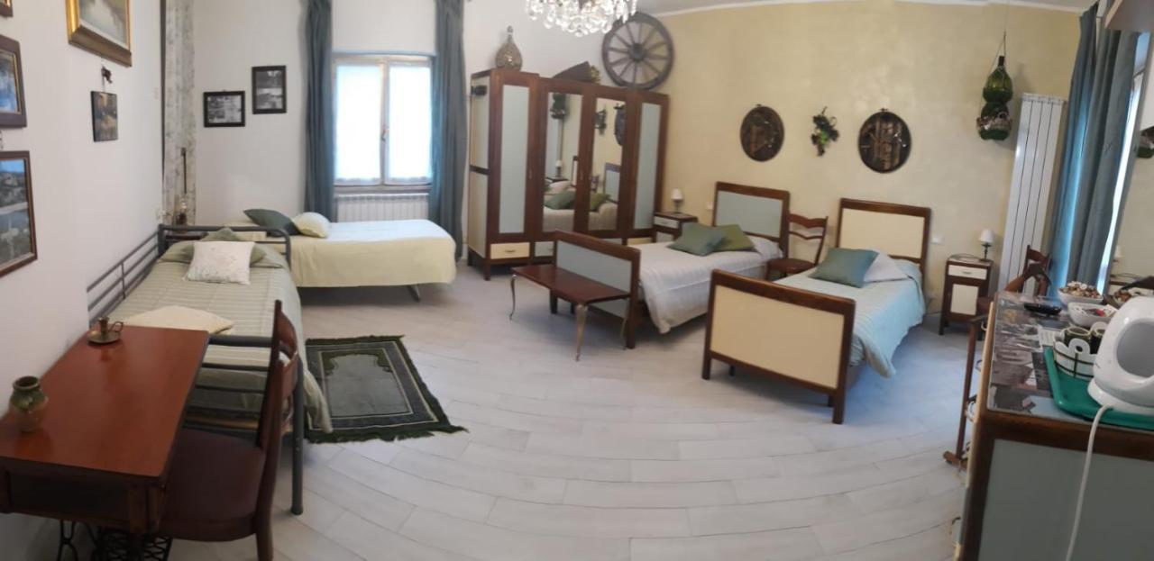 La Terra di Mingo Bed & Breakfast Vado Ligure Bagian luar foto
