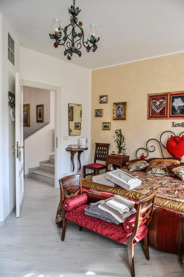La Terra di Mingo Bed & Breakfast Vado Ligure Bagian luar foto