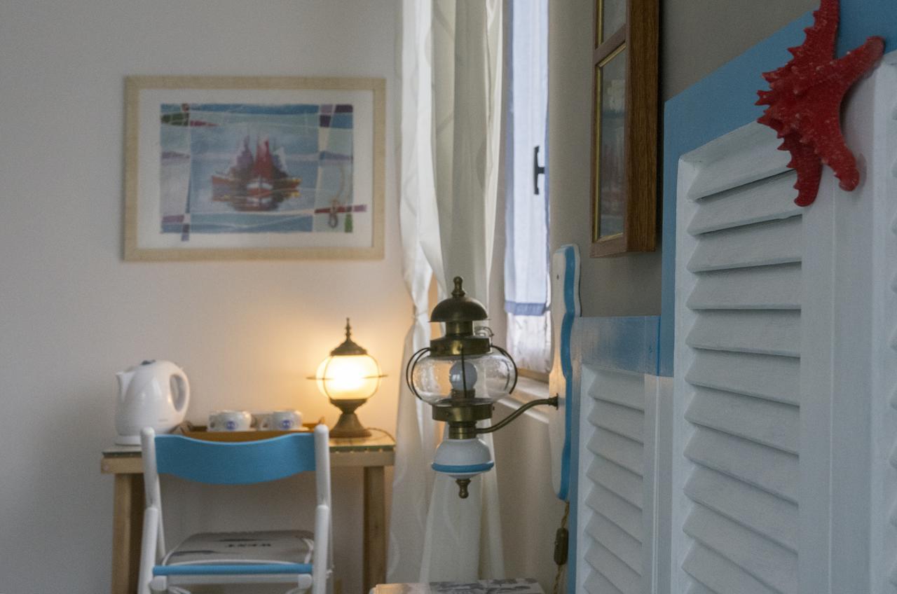 La Terra di Mingo Bed & Breakfast Vado Ligure Bagian luar foto