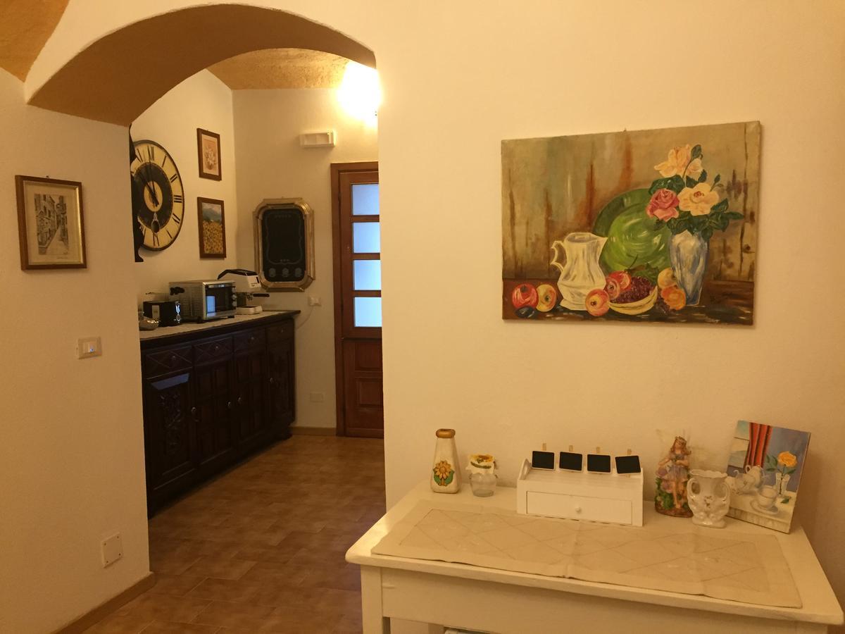 La Terra di Mingo Bed & Breakfast Vado Ligure Bagian luar foto