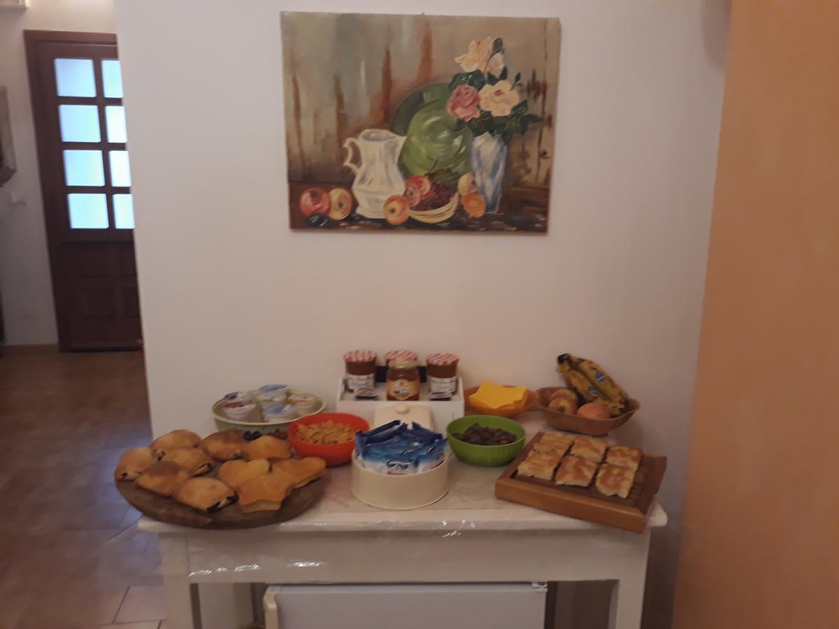 La Terra di Mingo Bed & Breakfast Vado Ligure Bagian luar foto